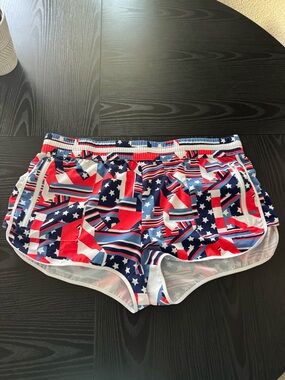 Fabletics Womens Red White & Blue Athletic Shorts With Pockets Size XL